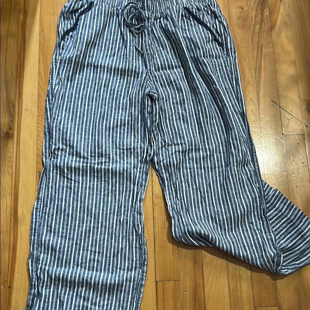 Stripped blue and white loose pants by Briggs